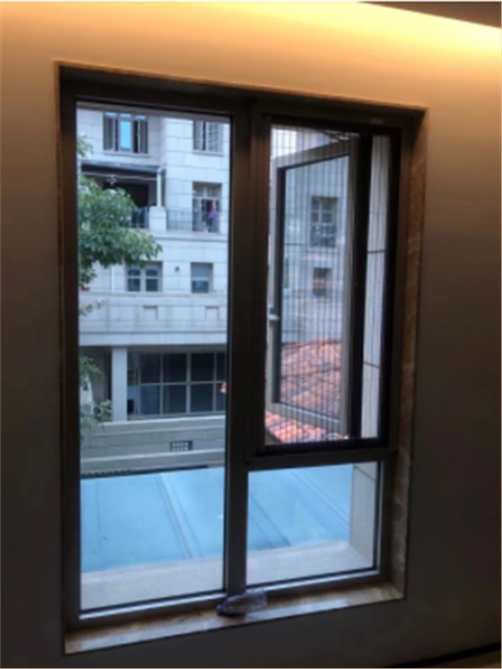 隐形纱窗门